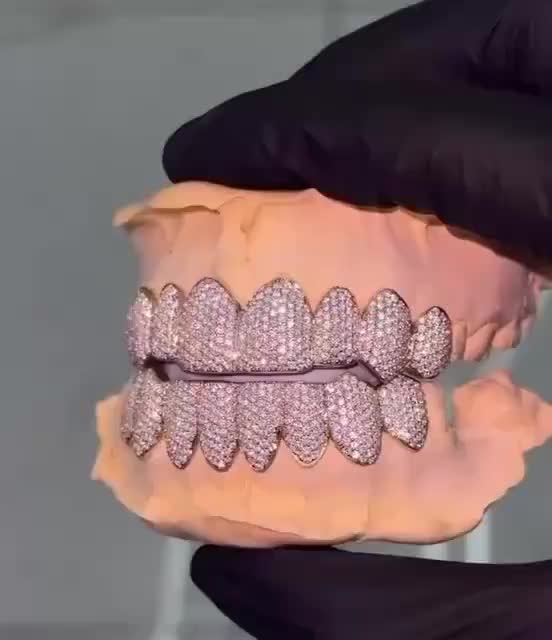 In 8 baskets Price:£128.80+ Original Price:£140.00+ 8% off Local taxes included (where applicable) Custom Iced Grillz: VVS Moissanite, Sterling Silver or Gold